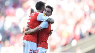 O Braga venceu o Gil Vicente por 1 a 0 e encurtou distância para o Benfica no Campeonato Português