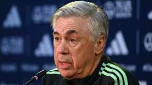 Carlo Ancelotti garante permanência no Real Madrid: “Vamos respeitar o contrato”