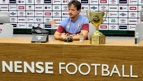 O técnico Fernando Diniz exalta conquista do título carioca do Fluminense: veja!