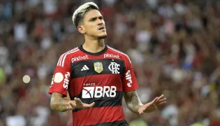 Pedro comenta sobre ter começado como reserva, no jogo da vitória do Flamengo sobre o Coritiba : “Respeito, mas não concordei”