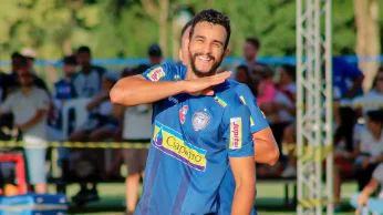 Cruzeiro recebe Henrique Dourado em BH nesta sexta para realizar exames médicos e assinar contrato