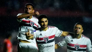 São Paulo vence o Puerto Cabello por 2 a 0 e lidera na Copa Sul-Americana