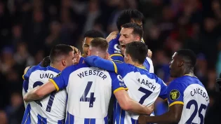 Brighton vence o Manchester United por 1 a 0 e salta na Premier League