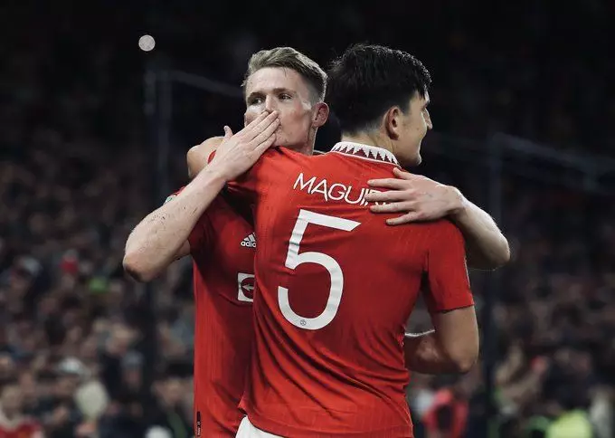 O Manchester United se prepara para uma possível grande reestruturação. Entenda!