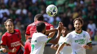 Athletico-PR cede empate ao América-MG e jogo acaba em 2 a 2 em partida válida pela décima rodada do Brasileirão