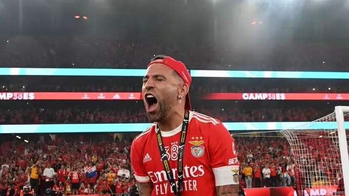Otamendi renova contrato com o Benfica por mais duas temporadas, estendendo sua permanência até 2025. Entenda!