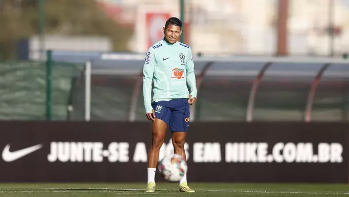 Seleção Brasileira realiza treino tático em Barcelona com novidade no time titular. Entenda!