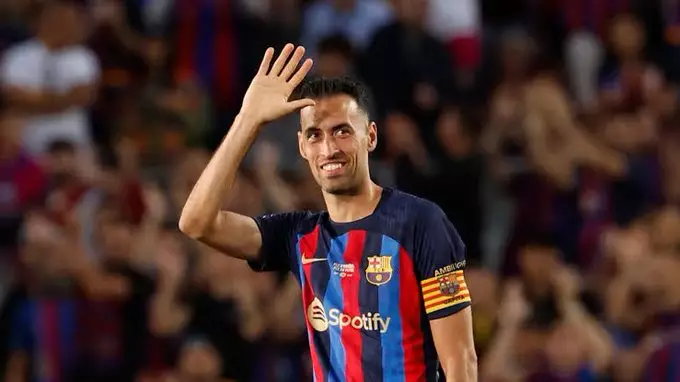 Sergio Busquets se junta a Lionel Messi no Inter Miami, após 15 anos no Barcelona. Entenda!