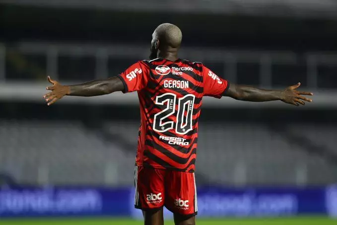Flamengo vence Santos por 3 a 2 em partida emocionante pelo Brasileirão. Entenda!