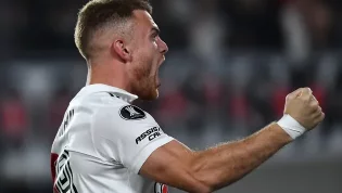 River Plate vence Fluminense por 2 a 0 e segue vivo na Libertadores. veja!