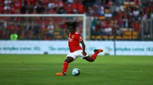 Sandro Cruz anunciou a saída do Benfica ao fim de nove anos: «Se Deus quiser hei-de voltardisse o jogador. veja!