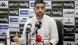 Conselheiros do Vasco fazem pedido de investigação para saber se Luiz Mello, CEO da SAF, ainda era sócio do Flamengo quando assumiu o cargo. veja!