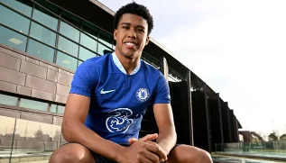 Barcelona quer Andrey como opção para substituir Busquets. veja!