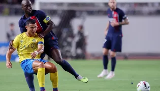 Neymar não sai do banco do PSG contra o Al-Nassr. Entenda!