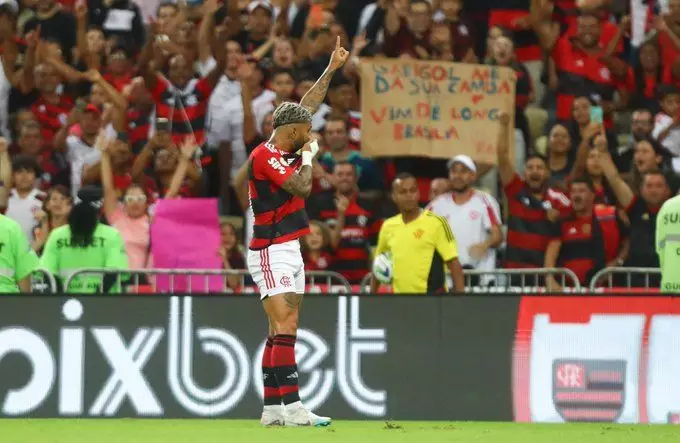 Flamengo domina e conquista vitória por 2 a 0 sobre o Fortaleza no Maracanã. Entenda!