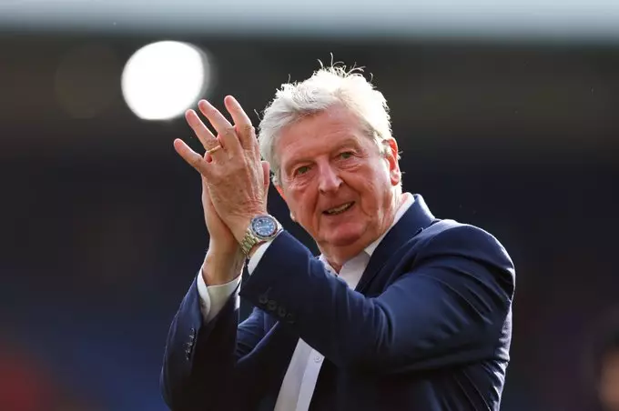 Roy Hodgson continua como técnico do Crystal Palace na próxima temporada. Entenda!