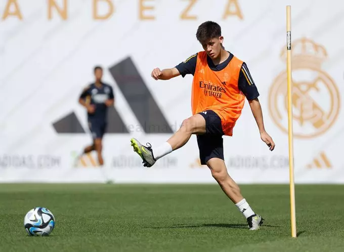 Novo reforço do Real Madrid, abre mão de férias para se juntar aos treinamentos do clube. Entenda!