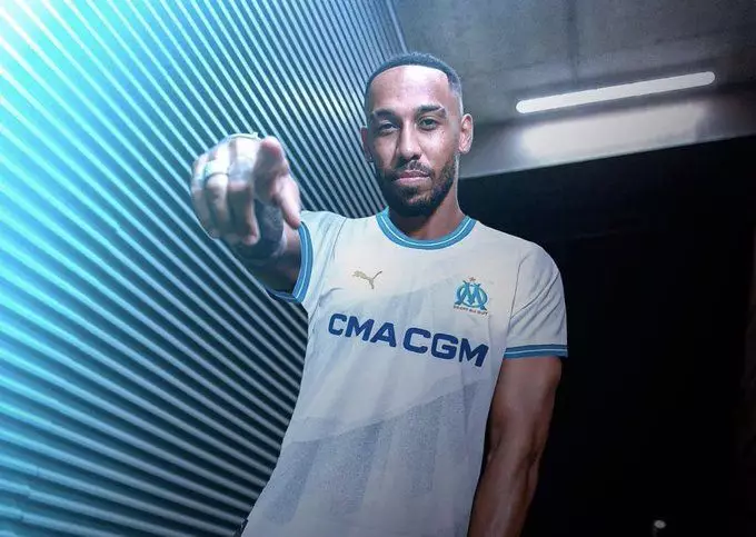 Olympique de Marselha anuncia contratação de Aubameyang. Entenda!