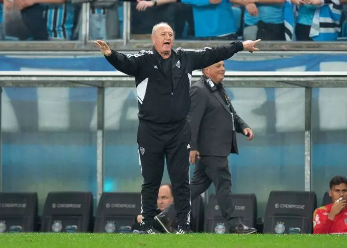 Revolta de Felipão com VAR e Resultados Adversos: ‘Futebol no Brasil Não é Mais o Mesmo. Entenda!