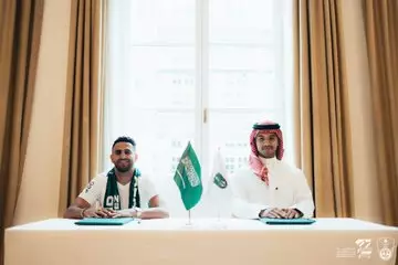 Mahrez é oficializado como reforço do Al-Ahli após brilhante passagem pelo Manchester City. Entenda!