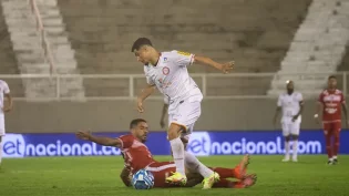 Tombense venceu o CRB por 2 a 1 de virada pela 18ª rodada da Série B do Brasileirão.