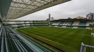 Coritiba e Flamengo faz hoje jogo válido pela 20ª rodada do Campeonato Brasileiro: veja escalações e arbitragem.