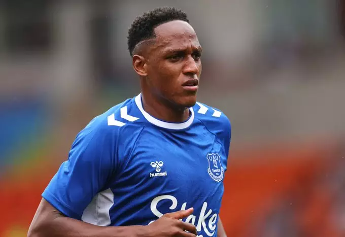 Fiorentina anuncia contratação de Yerry Mina, ex-Everton, até 2024. Entenda!