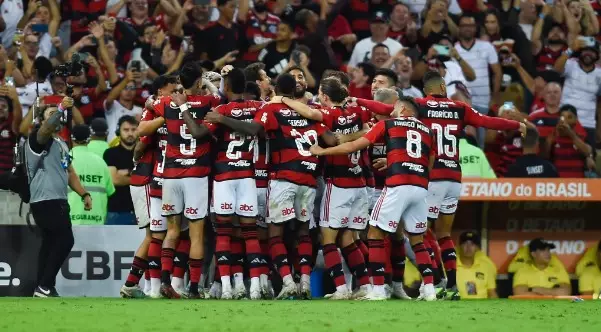 Flamengo enfrenta Coritiba em busca de vitória no Brasileirão. Entenda!