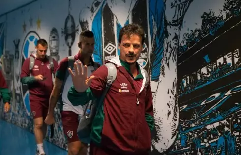 Fernando Diniz elogia apoio da torcida e desempenho do Fluminense na Libertadores. Entenda!