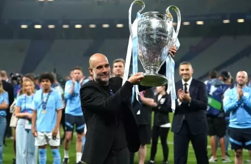 Pep Guardiola recebe prêmio de treinador do ano pela UEFA após tripla conquista. Entenda!