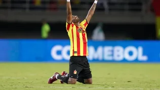 O time colombiano fica no 1 a 1 com o atual campeão da Sul-americana e avança no torneio.,veja!