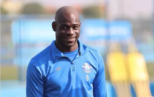 Balotelli retorna ao Adana Demirspor na Turquia após passagem pelo Sion. Entenda!