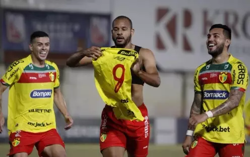 Vitórias cruciais de Paysandu e Brusque rumo à Série B. Entenda!