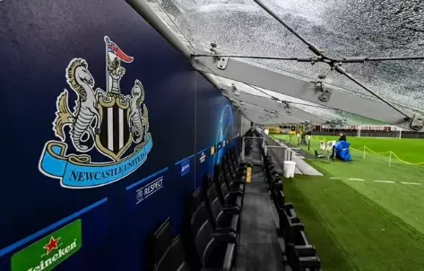 Incidente com torcedor do Newcastle em Milão antes de partida na Liga dos Campeões. Entenda!