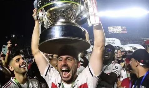 Calleri, herói da Copa do Brasil, revela lesão no tornozelo e precisará de cirurgia. Entenda!