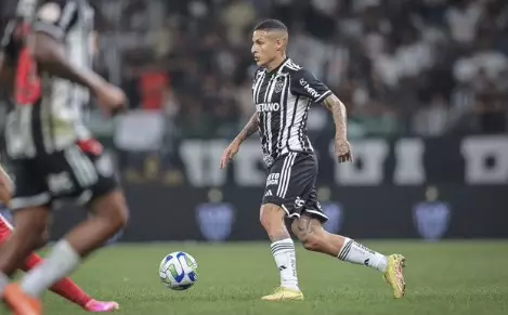 Guilherme Arana substituirá Caio Henrique na Seleção Brasileira para outubro. Entenda!