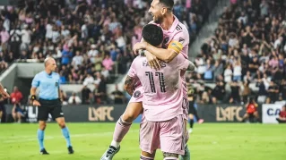 Inter Miami vence o Los Angeles FC por 3 a 1 fora de casa, com duas assistências de Messi