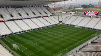 Corinthians e Grêmio faz hoje jogo válido da partida adiada da 15ª rodada do Campeonato Brasileiro: veja escalações e arbitragem.