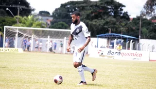 Júnior Tavares, da Ponte, tem cirurgia para retirada de tumor bem-sucedida e inicia recuperação. veja!