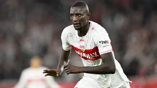 Stuttgart vence o Darmstadt por 3 a 1 com dois de artilheiro e dorme na liderança do Campeonato Alemão. veja!