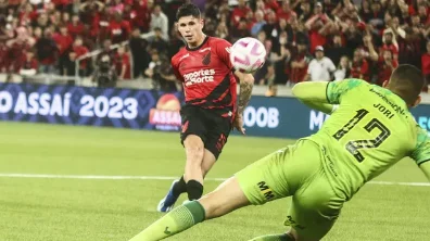 Athletico-PR vence o América-MG por 3 a 2 de virada no Brasileirão Série A. veja!