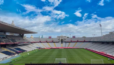 Barcelona e Real Madrid faz hoje jogo válido pela LaLiga: veja escalações e horário.