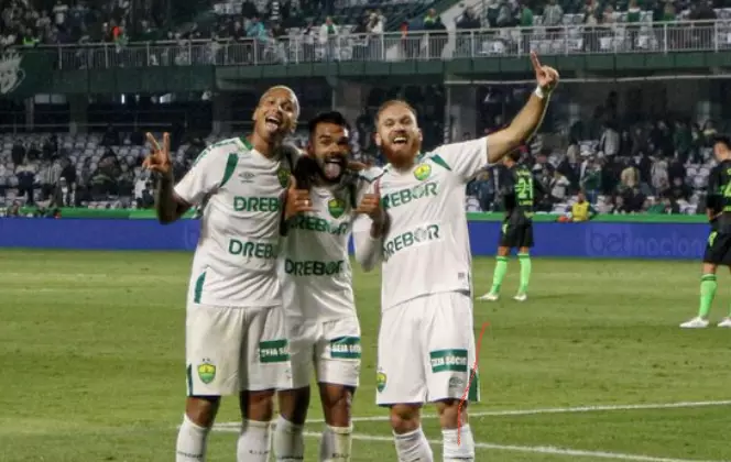 Cuiabá e Goiás se enfrentam em busca de pontos no Campeonato Brasileiro. Entenda!