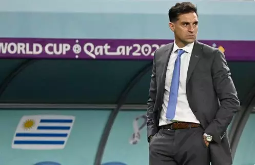 Sevilla apresenta Diego Alonso como novo treinador em meio a mudanças na equipe. Entenda!