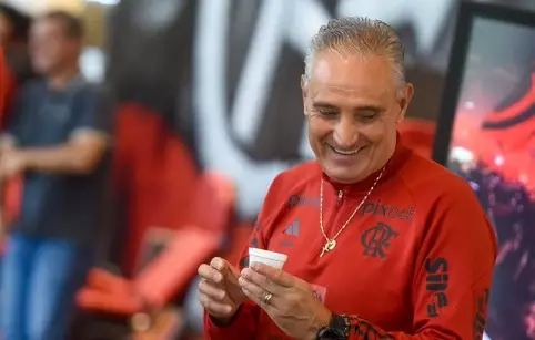 Estreia emocional com fé e esperança no comando do Flamengo. Entenda!