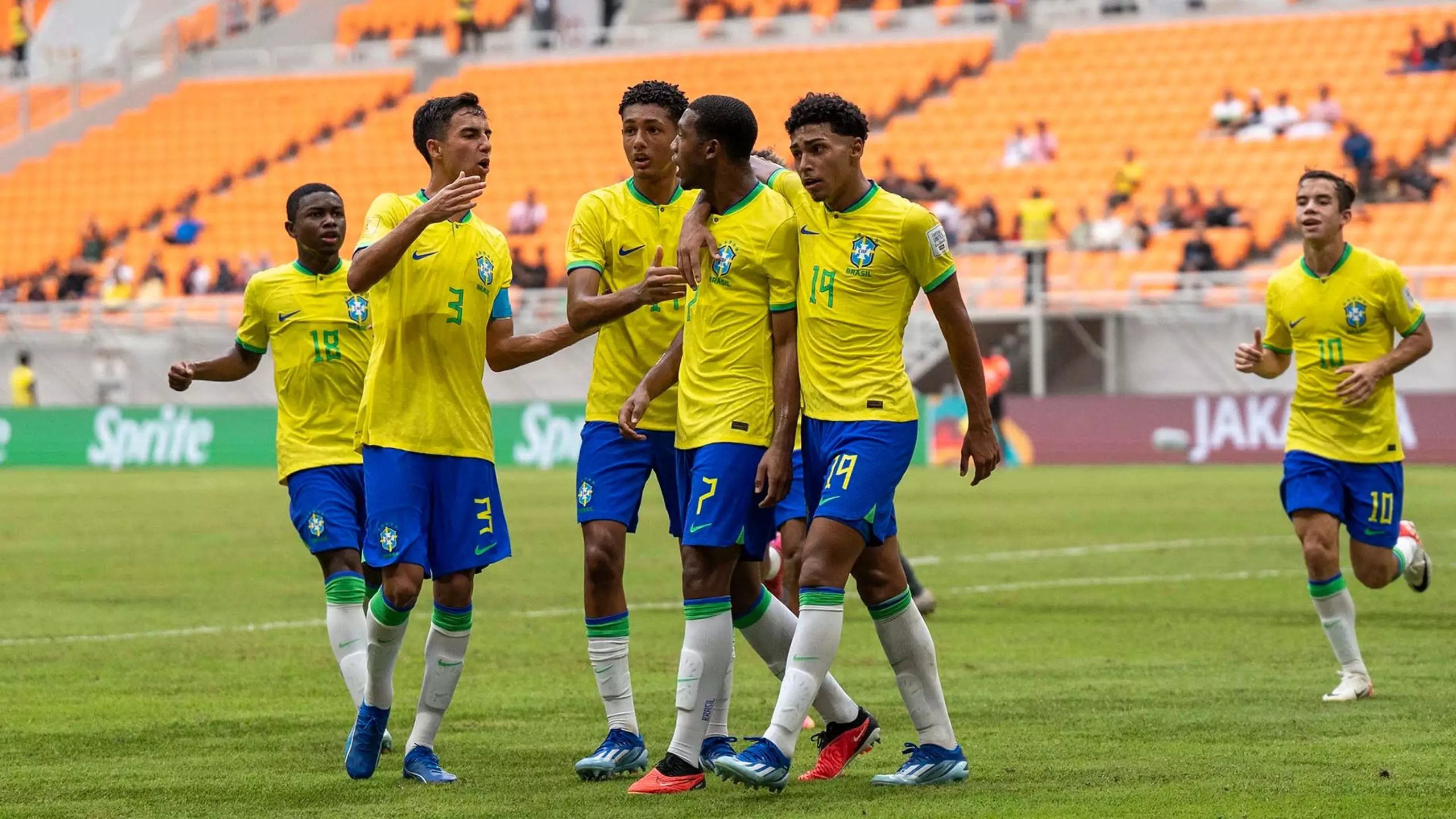 Fim do sonho. Brasil é dominado do início ao fim pela Argentina e dá adeus ao Mundial Sub-17. Leia!