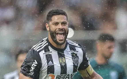 Hulk critica arbitragem e adverte sobre possível saída do Brasil. Entenda!