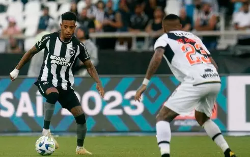 Confronto decisivo, Vasco e Botafogo buscam recuperação no Brasileirão. Entenda!