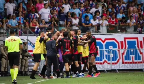 Empate entre Bahia e Athletico-PR na Arena Fonte Nova mantém tensão na tabela. Entenda!