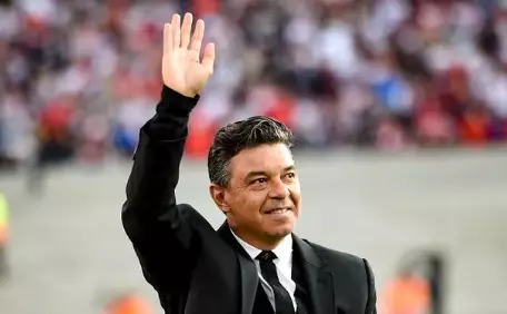 Al-Ittihad, comandado por Karim Benzema, contrata Marcelo Gallardo como novo técnico. Entenda!